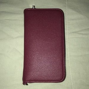 Thirty- One Wallet (All about the Benjamin’s)